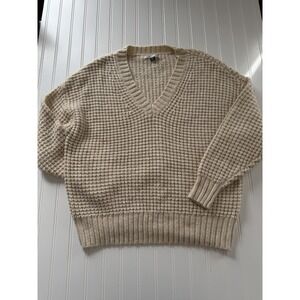American Eagle Women's V-Neck Sweater Size M Cream Chunky Knit Oversized
